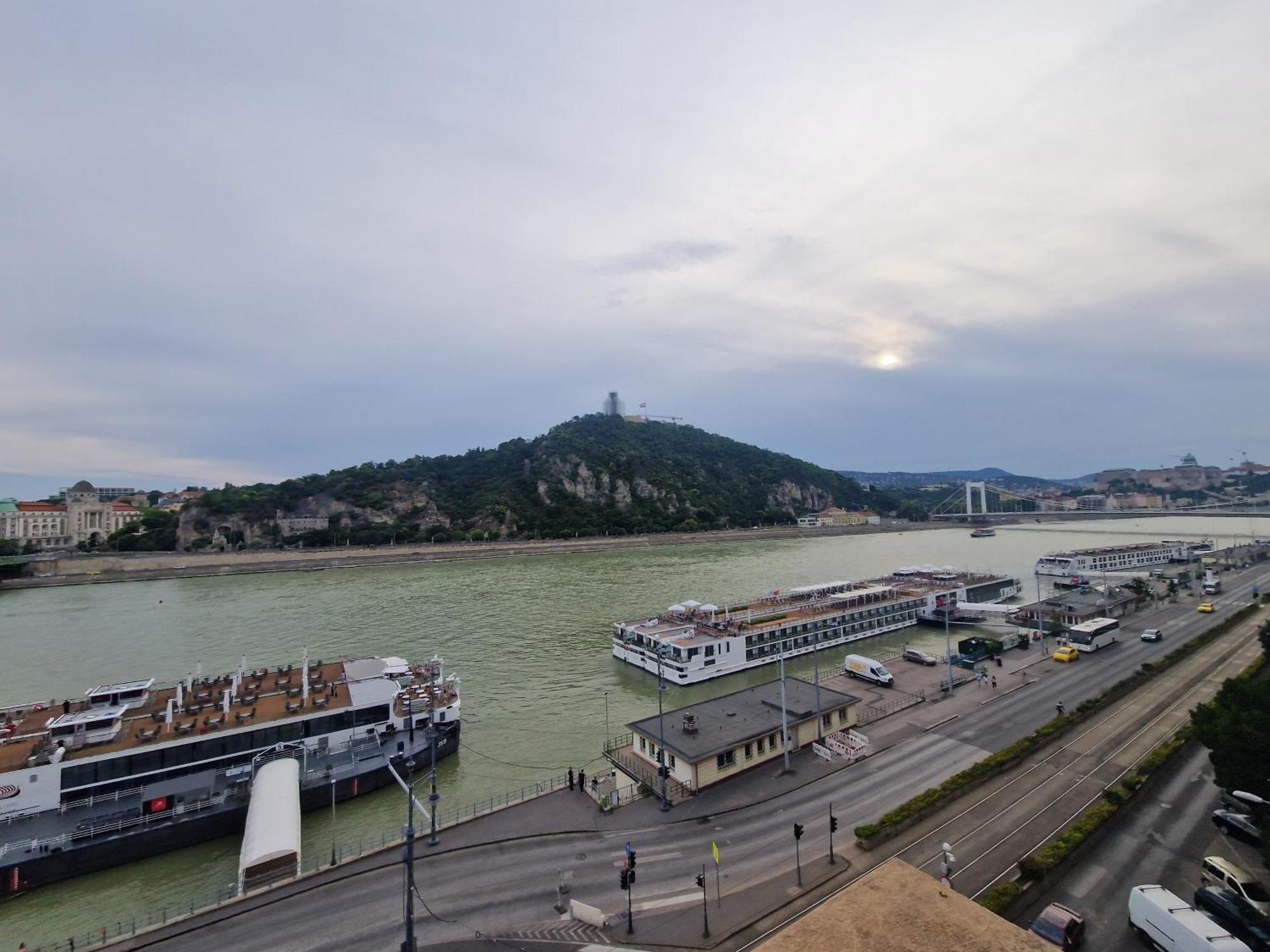 Danube Wonder View Budapešť